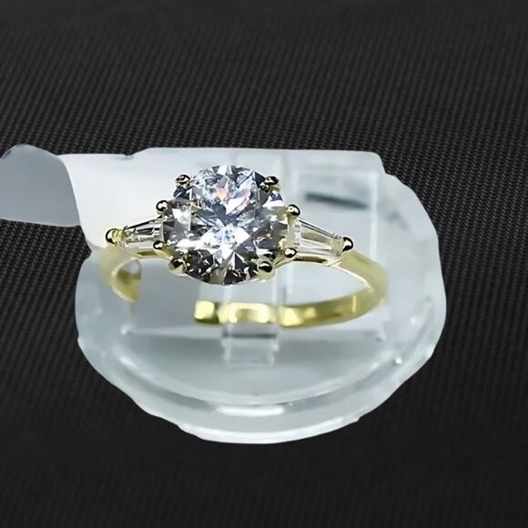 2 Ct Moissanite Engagement Ring Three-Stone Cut Zirconia Accents 18k Gold 6 NWT - Picture 1 of 9